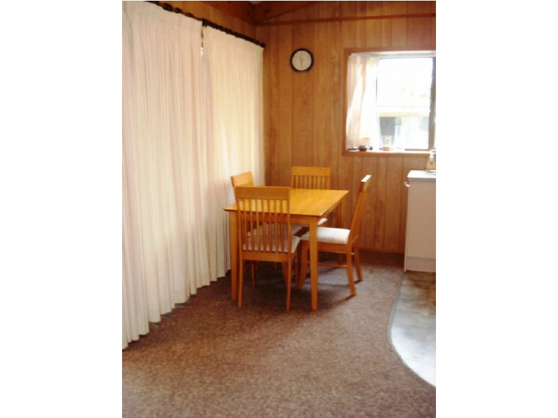 Van 60 Barlings Beach Caravan Park, Tomakin NSW 2537