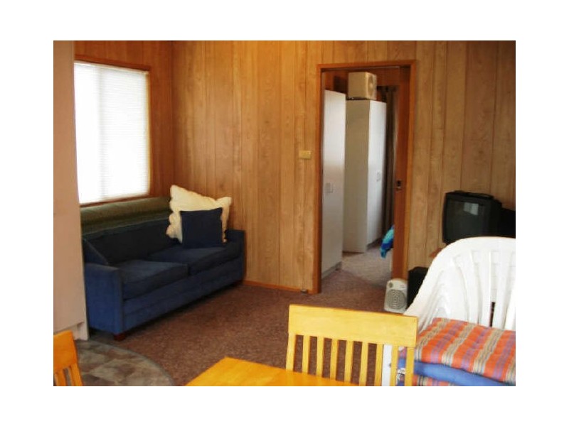 Van 60 Barlings Beach Caravan Park, Tomakin NSW 2537