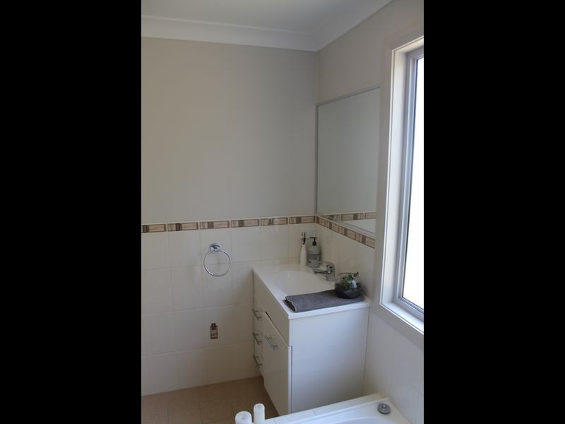 11 A King Street, Malua Bay NSW 2536