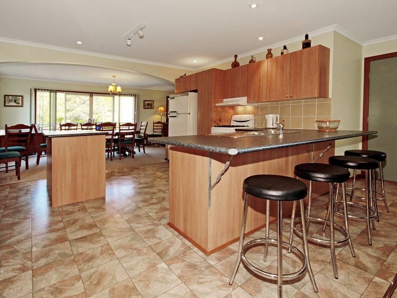 2 Wimbin Ave, Malua Bay NSW 2536