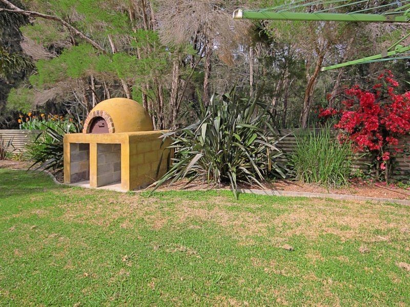 529 George Bass Drive, Malua Bay NSW 2536