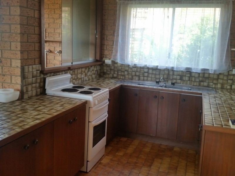 16 Moorong Cres, Malua Bay NSW 2536