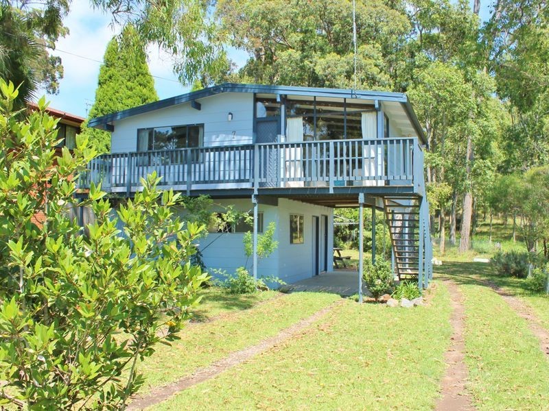 7 Euroka Ave, Malua Bay NSW 2536