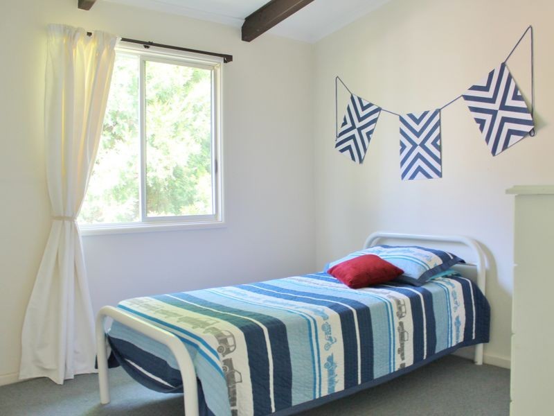 7 Euroka Ave, Malua Bay NSW 2536