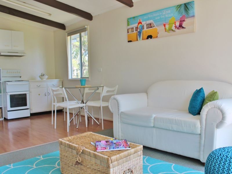 7 Euroka Ave, Malua Bay NSW 2536