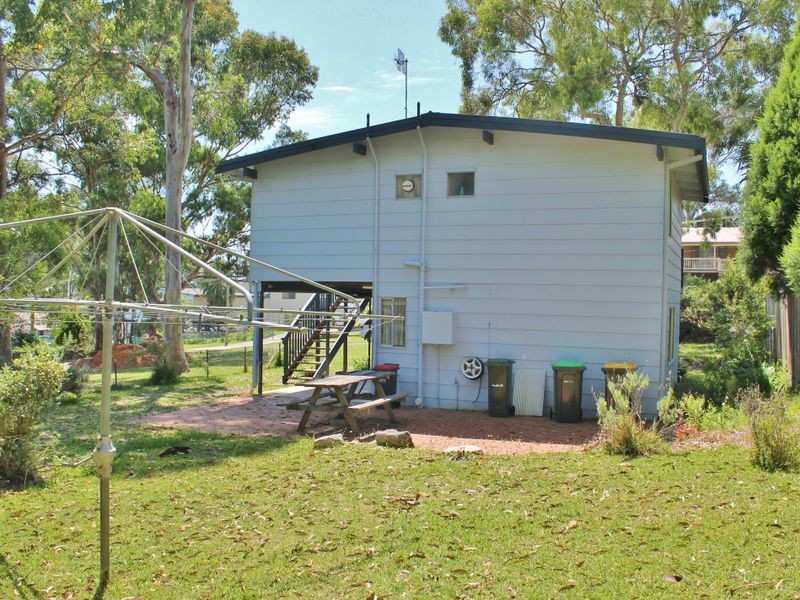 7 Euroka Ave, Malua Bay NSW 2536