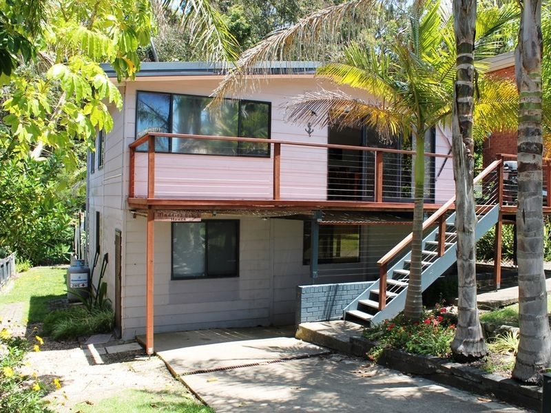 357 George Bass Drive, Malua Bay NSW 2536