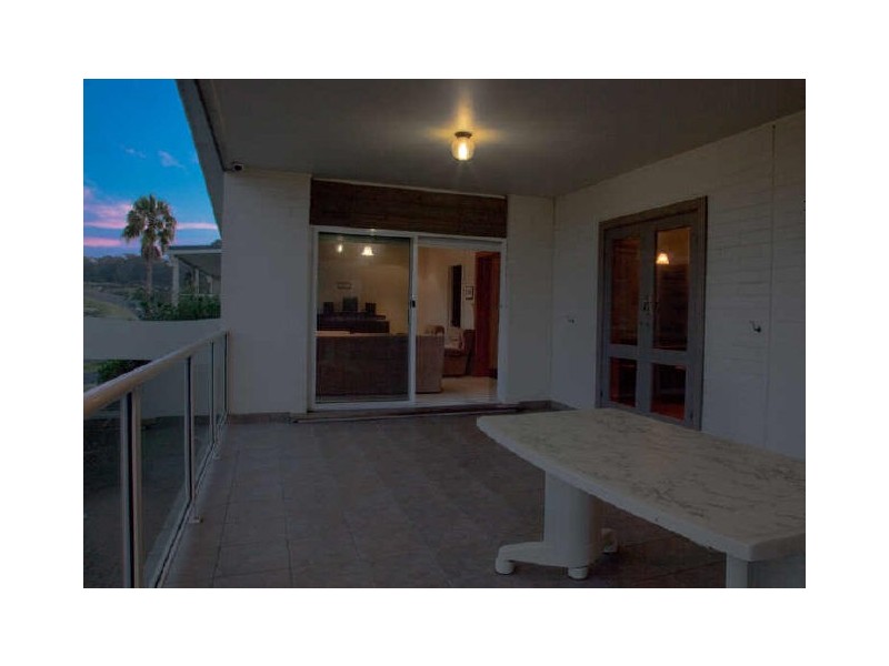 573 George Bass Drive, Malua Bay NSW 2536