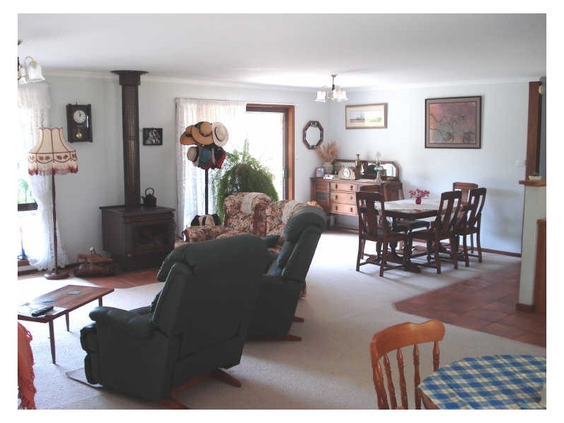 Highway Fr Princes Highway (JEREMADRA), Mogo NSW 2536