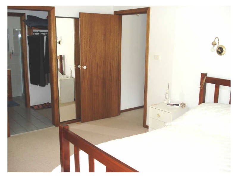 Highway Fr Princes Highway (JEREMADRA), Mogo NSW 2536