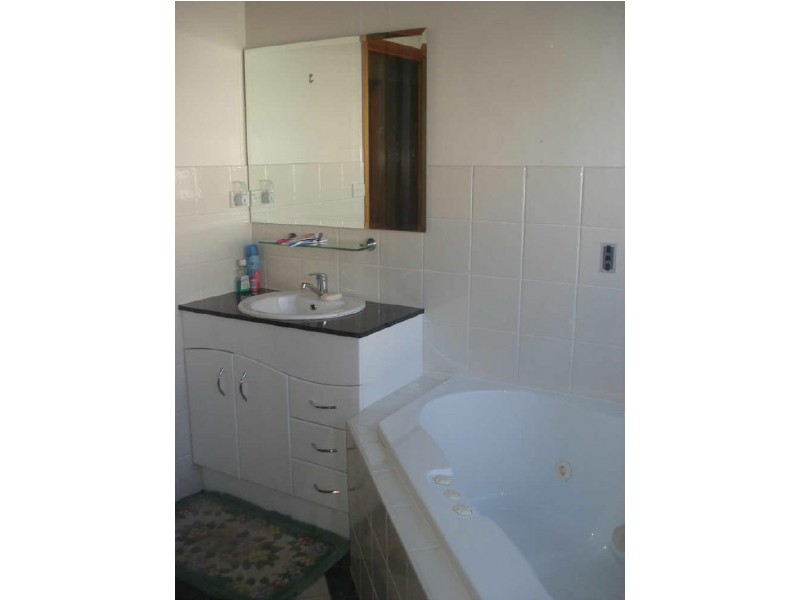 19 Forest Parade, Tomakin NSW 2537