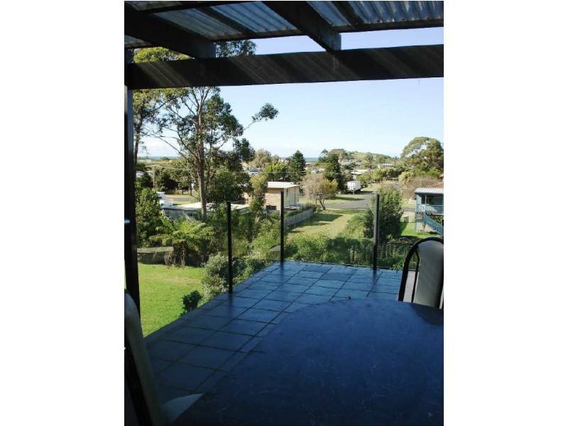 19 Forest Parade, Tomakin NSW 2537