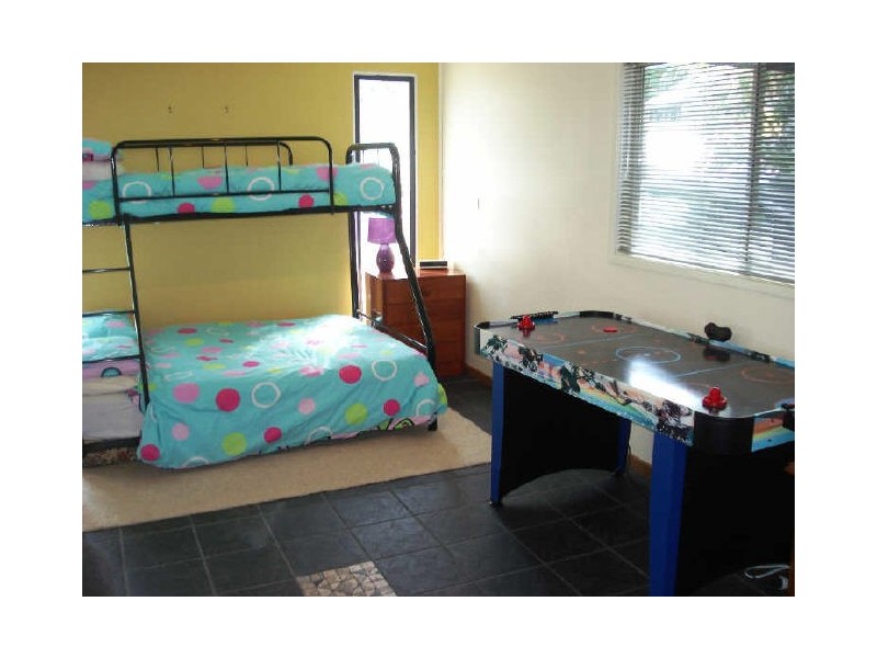 19 Forest Parade, Tomakin NSW 2537