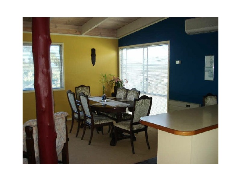 19 Forest Parade, Tomakin NSW 2537