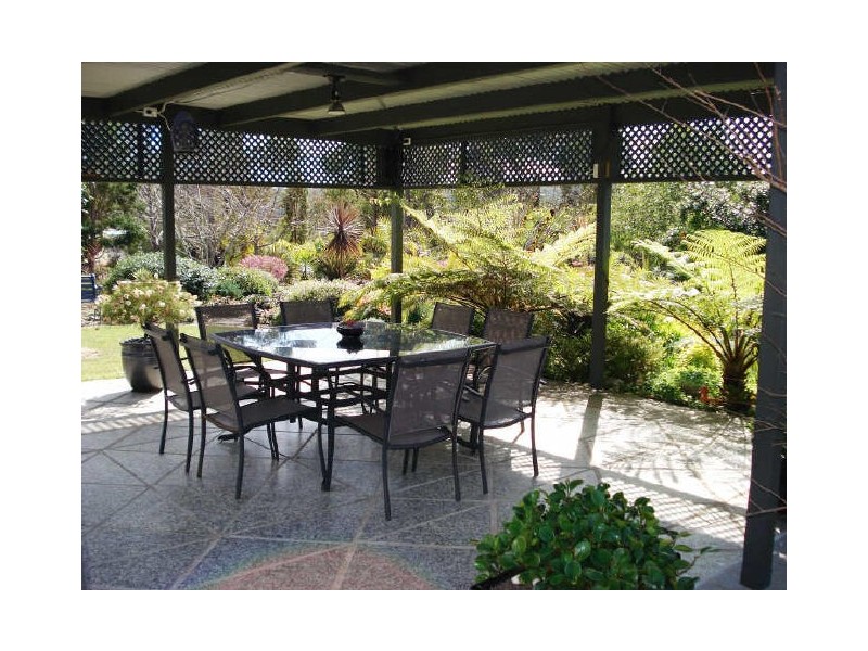 10 Clearwater Terrace, Mossy Point NSW 2537