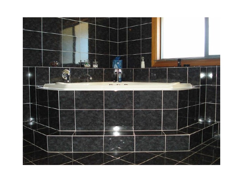 10 Clearwater Terrace, Mossy Point NSW 2537