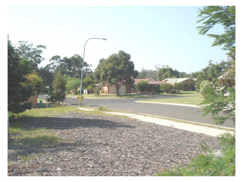 9 Suzanne Way, Broulee NSW 2537