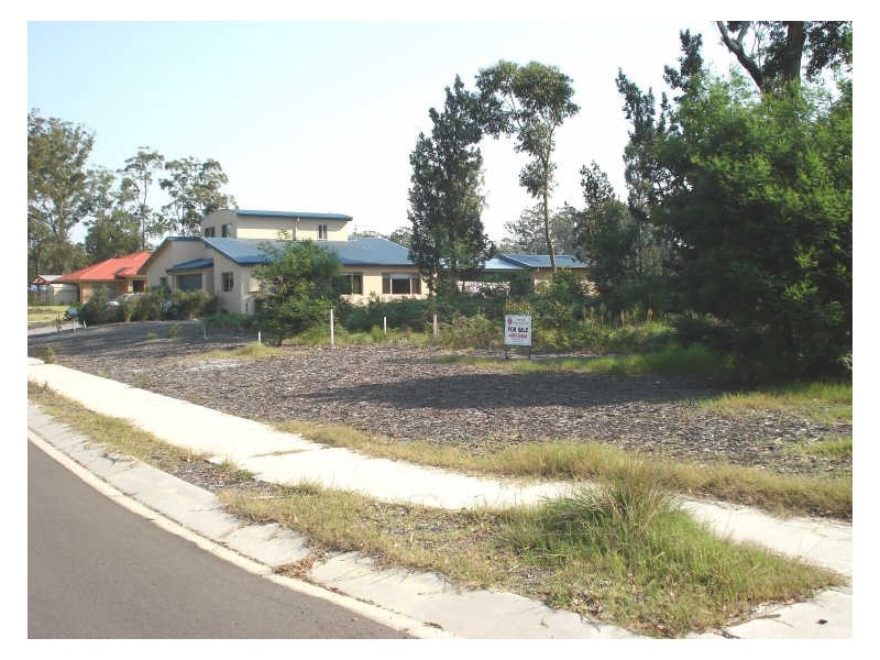 9 Suzanne Way, Broulee NSW 2537