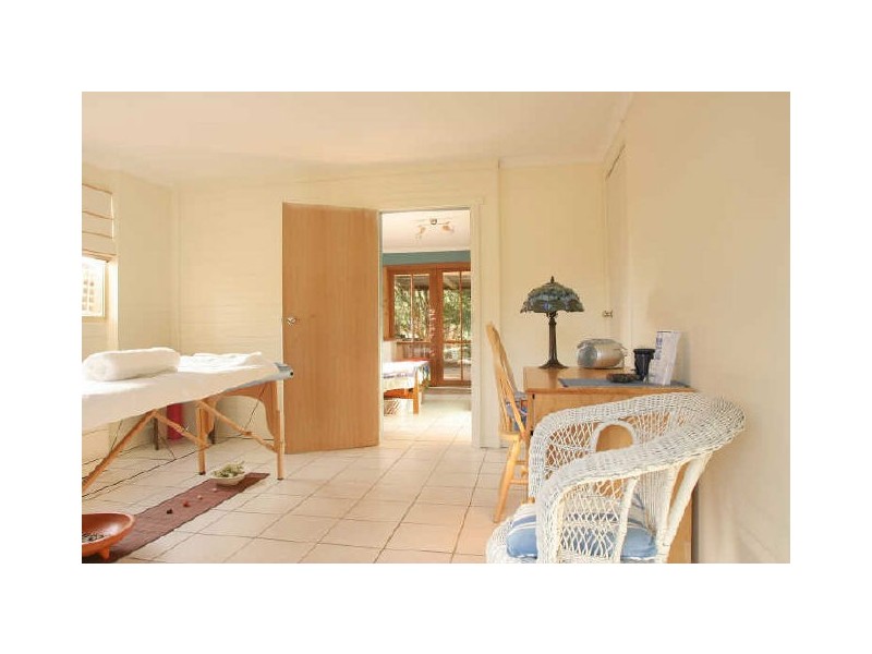 32 Tomakin Place, Tomakin NSW 2537