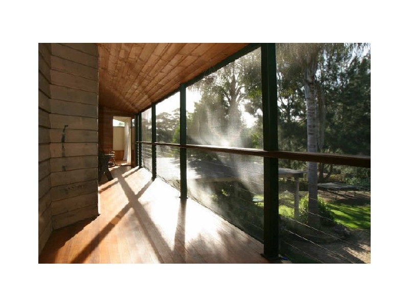 32 Tomakin Place, Tomakin NSW 2537
