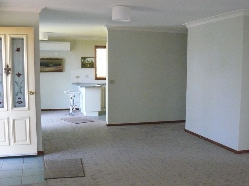 11 Waroo Crescent, Malua Bay NSW 2536