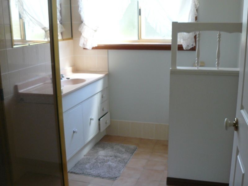 11 Waroo Crescent, Malua Bay NSW 2536