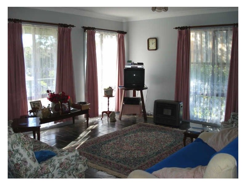 25 Tallwood Crescent, Rosedale NSW 2536