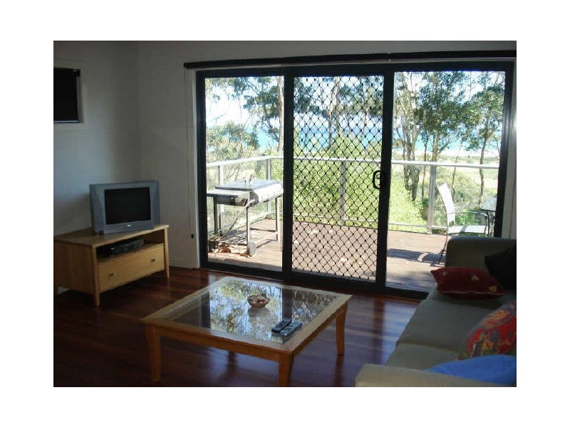 79 Forest Parade, Tomakin NSW 2537