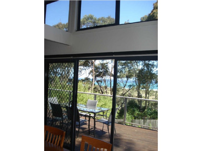 79 Forest Parade, Tomakin NSW 2537