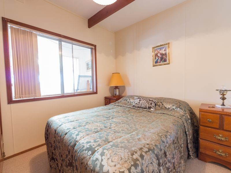 24 Boondi Street, Malua Bay NSW 2536