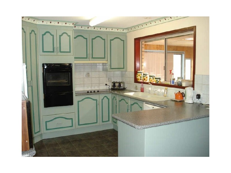 34 Tomakin Place, Tomakin NSW 2537