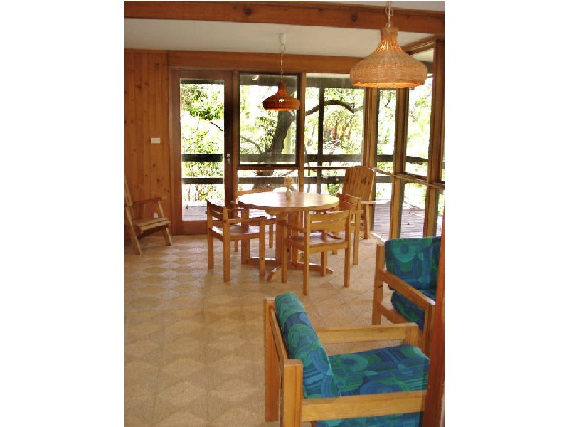 2 Cooks Crescent, Rosedale NSW 2536