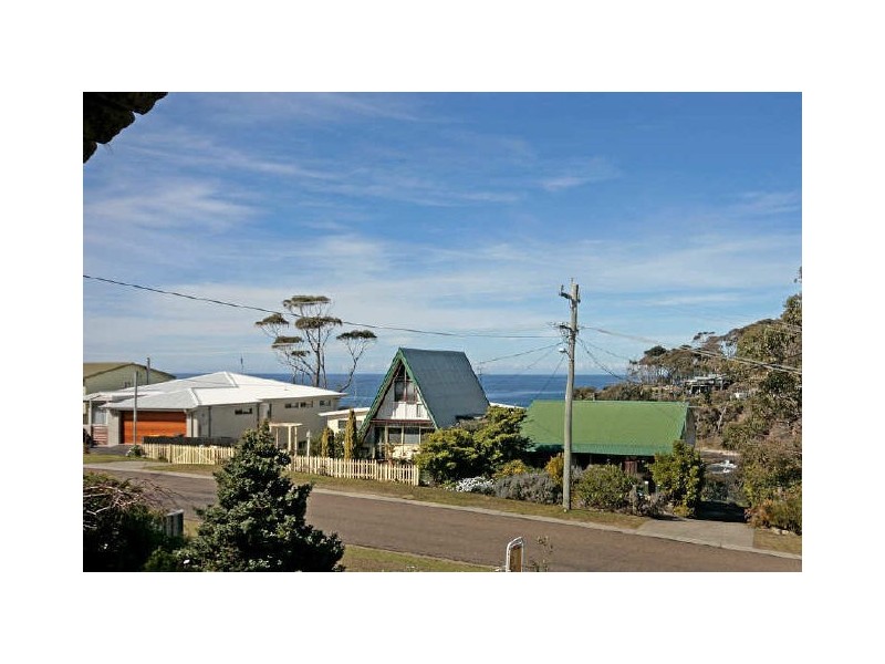 41 Iluka Avenue, Malua Bay NSW 2536