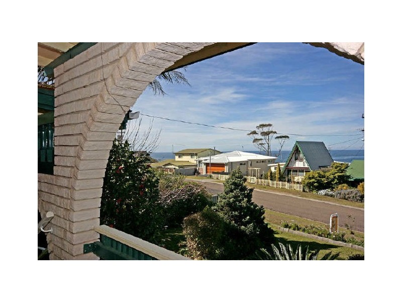41 Iluka Avenue, Malua Bay NSW 2536
