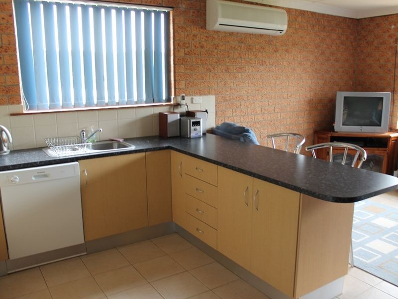 393 George Bass Dr, Malua Bay NSW 2536
