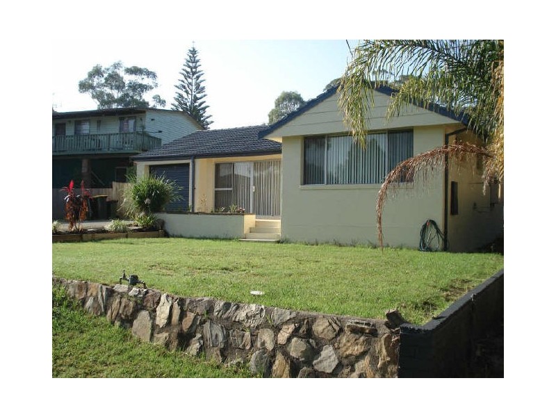 11 Hillview Place, Sunshine Bay NSW 2536