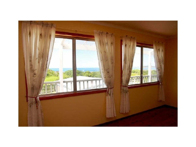 133 Sunpatch Parade, Tomakin NSW 2537