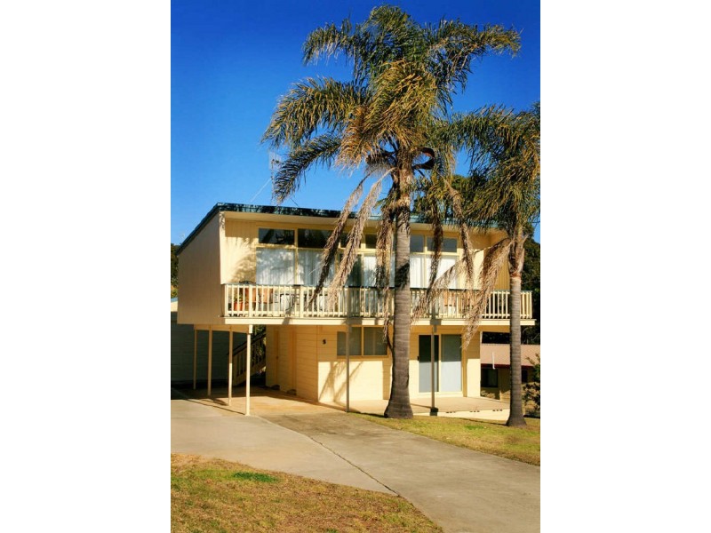 5 Waroo Crescent, Malua Bay NSW 2536