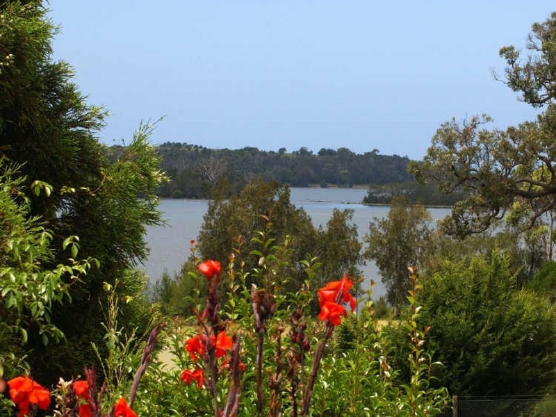 33 Forest Lake Close, Turlinjah NSW 2537