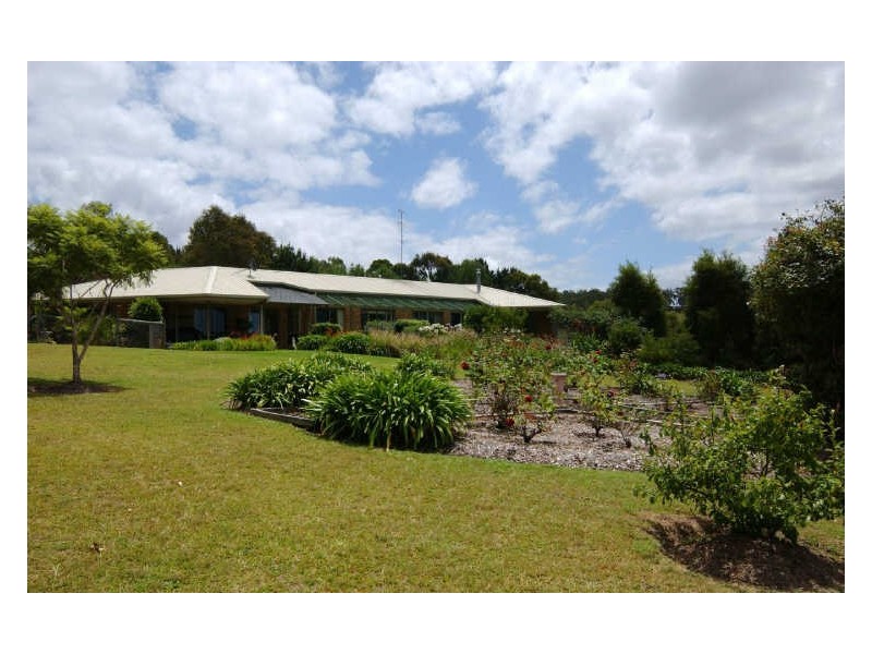 33 Forest Lake Close, Turlinjah NSW 2537
