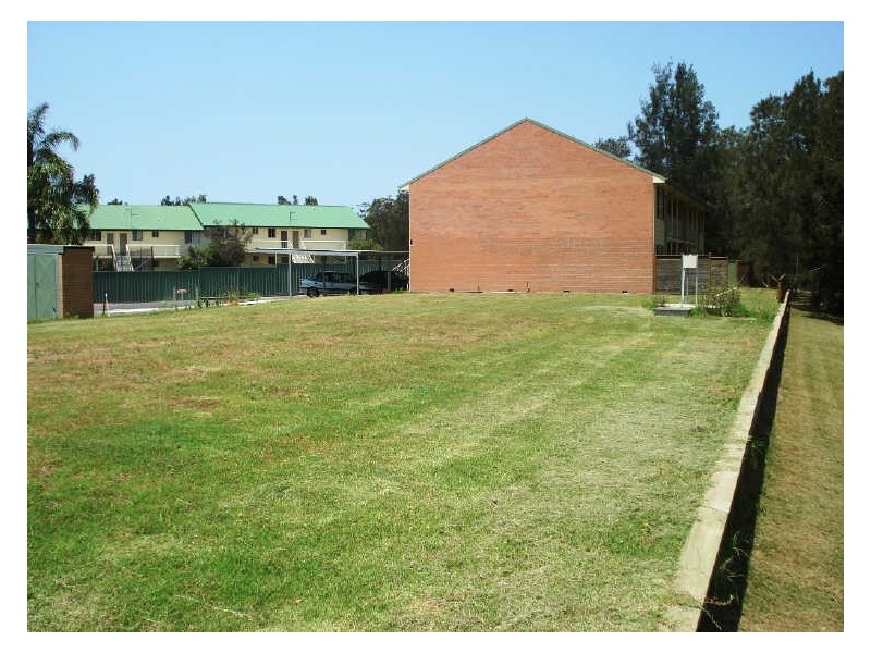 Unit 9 “The Moorings” 2152 George Bass Drive, Tomakin NSW 2537