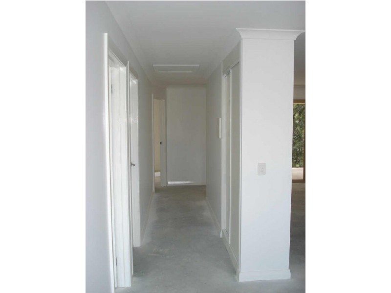 Unit 9 “The Moorings” 2152 George Bass Drive, Tomakin NSW 2537