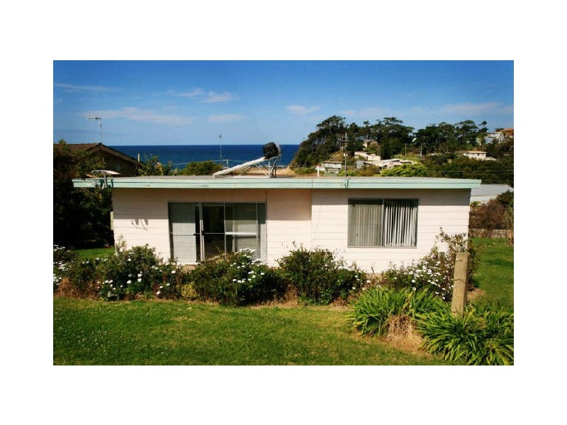 24 Moorong Crescent, Malua Bay NSW 2536