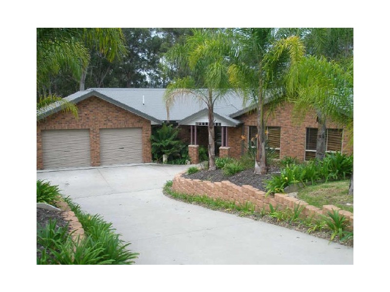 5 Burri Palm Way, Surfside NSW 2536