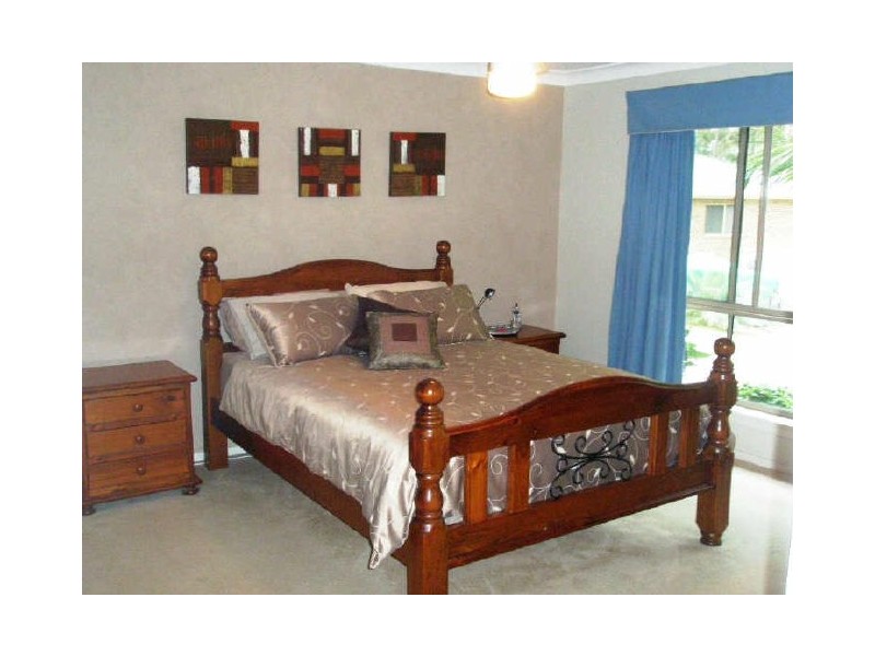 5 Burri Palm Way, Surfside NSW 2536