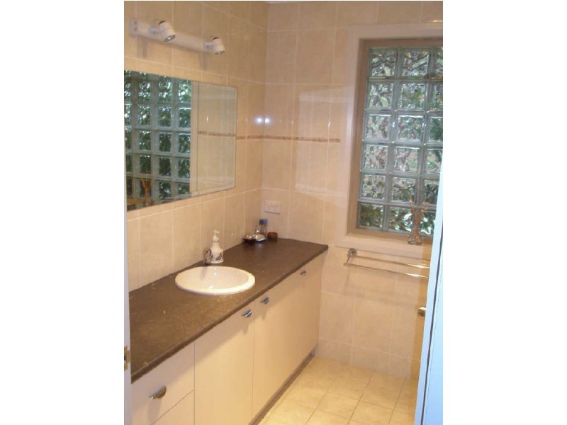 5 Burri Palm Way, Surfside NSW 2536