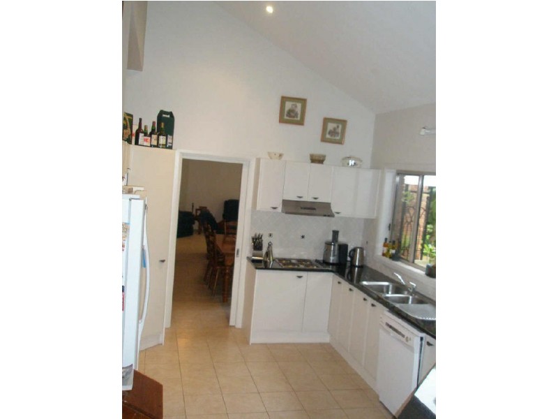 5 Burri Palm Way, Surfside NSW 2536