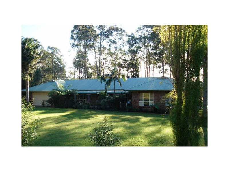 8 Kauzal Crescent, Surf Beach NSW 2536