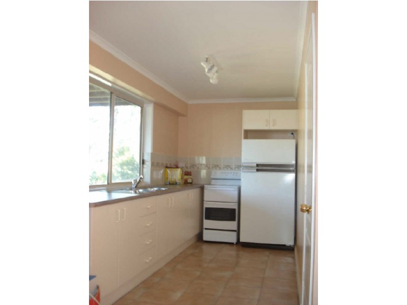 11 Hawks Nest Place, Surfside NSW 2536