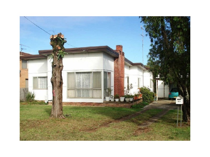 106 Beach Road, Batemans Bay NSW 2536